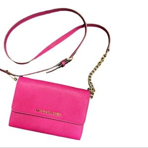 Michael Kors Saffiano Jet Set Cross Body Phone-Wallet *Fuschia*